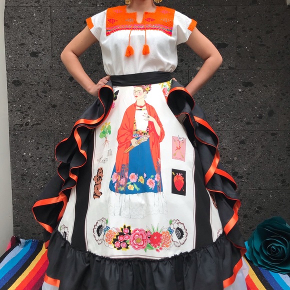 Frida Khalo skirt and blouse one size fit most - Picture 7 of 12